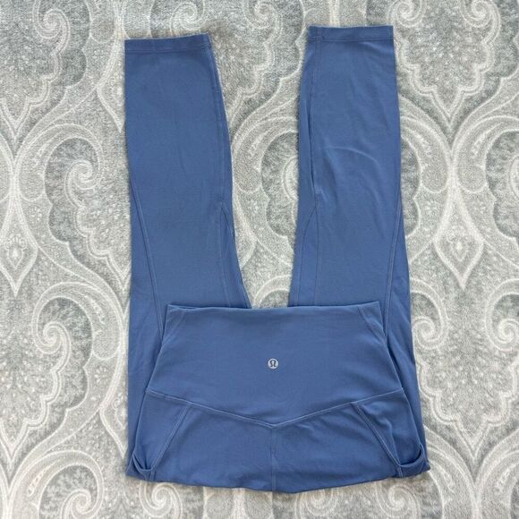 Womens Lululemon Align High Rise Crop with Pockets - Picture 2 of 5